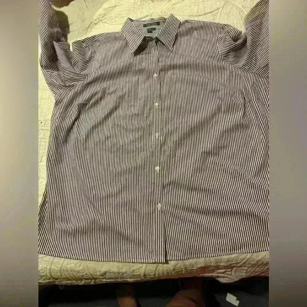 Preowned Lauren Ralph Lauren Button Down Shirt w/Burgandy/White Stripes size 2x